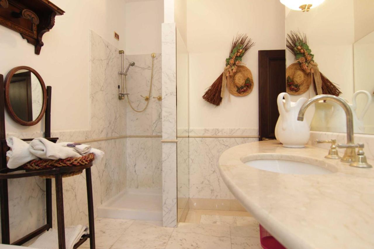 L'Arrocco Bed And Breakfast Marina Di Carrara Extérieur photo