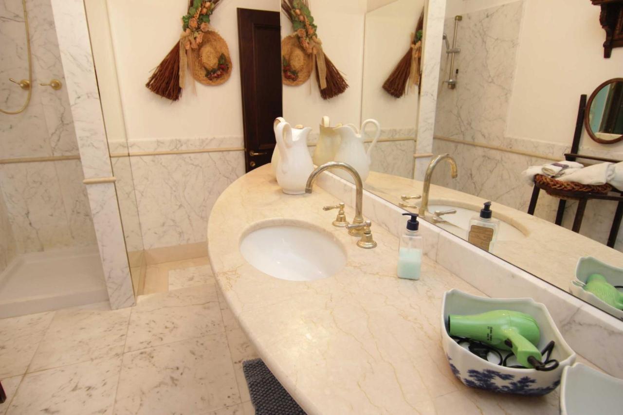L'Arrocco Bed And Breakfast Marina Di Carrara Extérieur photo